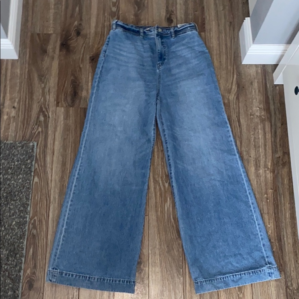 Light wash flare wide leg Jean